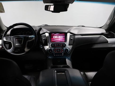 Used 2016 GMC Yukon SLT image 16