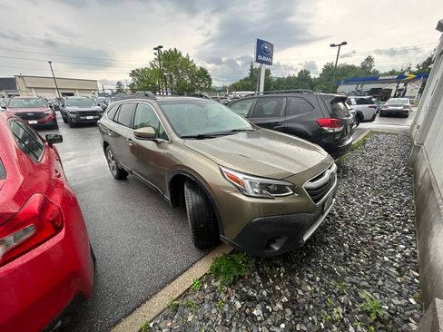 Used 2021 Subaru Outback Limited AWD/4WD image 1