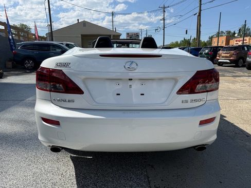 Used 2010 Lexus IS 250C RWD image 26