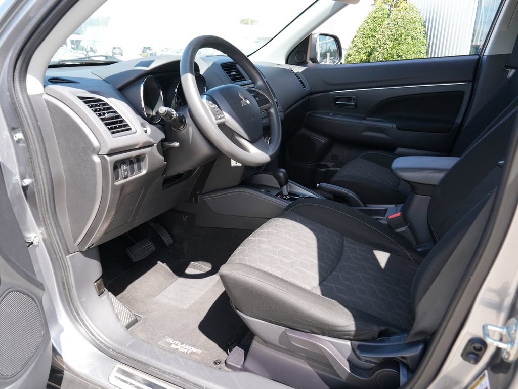 Used 2023 Mitsubishi Outlander Sport AWD image 20