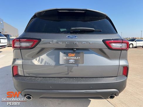 New 2026 Ford Escape ST-Line w/ Tech Pack #1 image 4