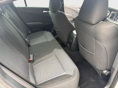 Used 2020 Dodge Charger SXT w/ Blacktop Package image 9