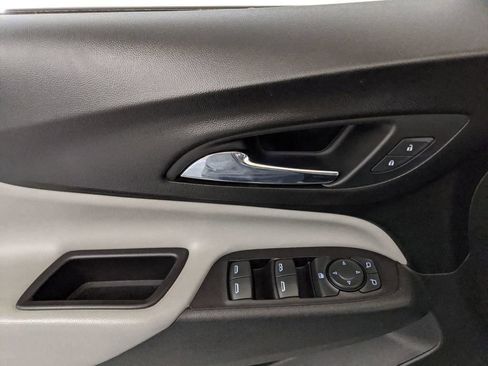 Used 2020 Chevrolet Equinox LT FWD image 14