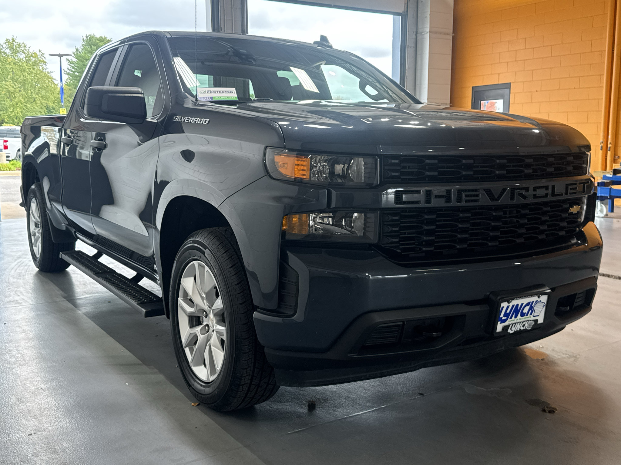 Used 2022 Chevrolet Silverado 1500 Custom AWD/4WD image 7