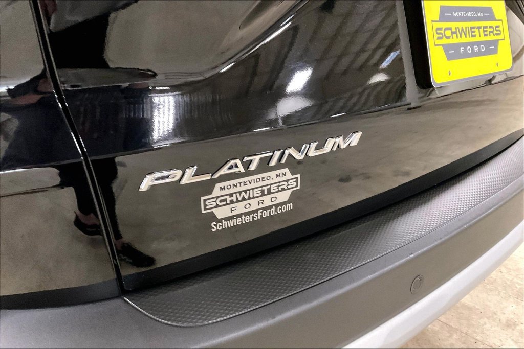Certified 2025 Ford Escape Platinum AWD/4WD image 8