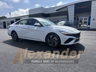 Used 2025 Hyundai Elantra SEL FWD video 1