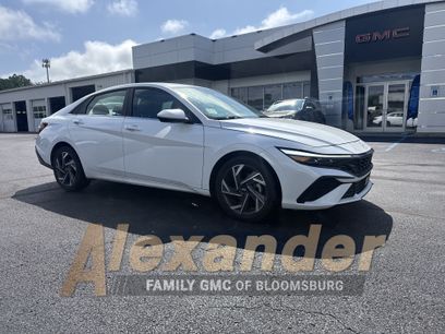 Used 2025 Hyundai Elantra SEL