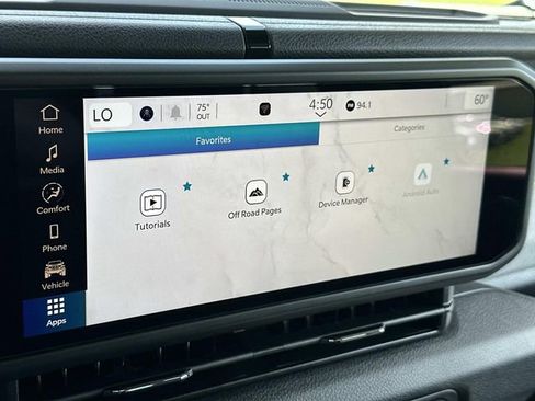 New 2025 Jeep Gladiator Willys image 38