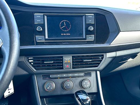 Used 2024 Volkswagen Jetta S image 31