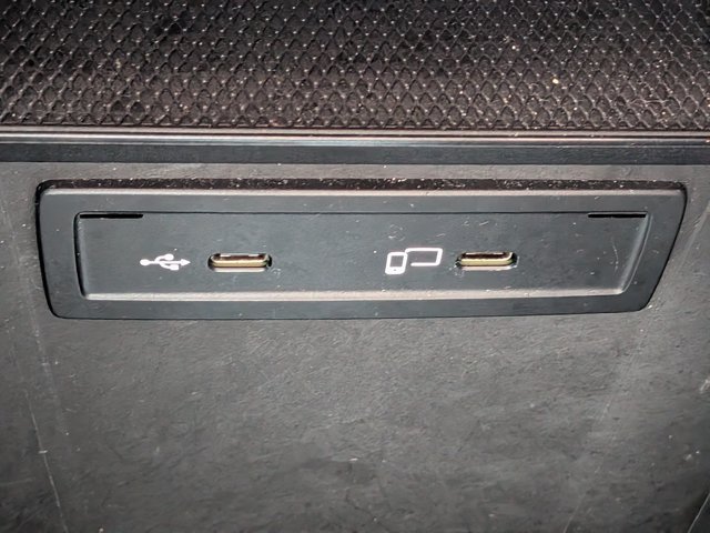 Used 2022 Mercedes-Benz GLC 300 image 31