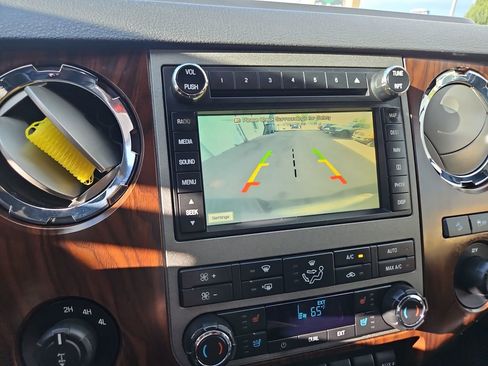 Used 2012 Ford F250 Lariat w/ Lariat Ultimate Pkg AWD/4WD image 20