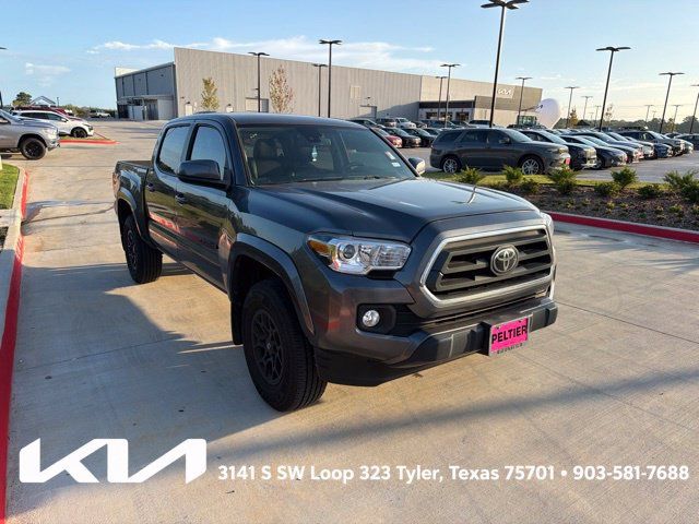 Used 2022 Toyota Tacoma SR5 RWD image 1