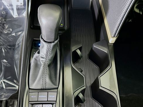 Certified 2025 Toyota Camry SE w/ Convenience Package FWD image 21