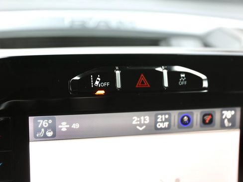 Used 2024 RAM 2500 Laramie w/ Safety Group image 28