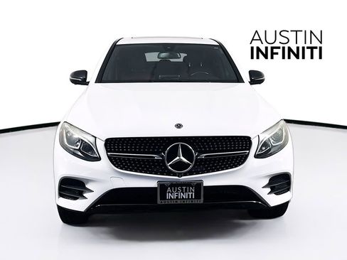 Used 2019 Mercedes-Benz GLC 300 4MATIC Coupe image 2