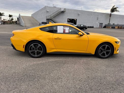 Used 2024 Ford Mustang Coupe image 9