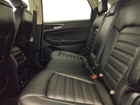 Used 2020 Ford Edge SEL w/ Convenience Package FWD image 18