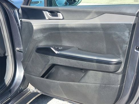 Used 2022 Kia K5 LXS image 23