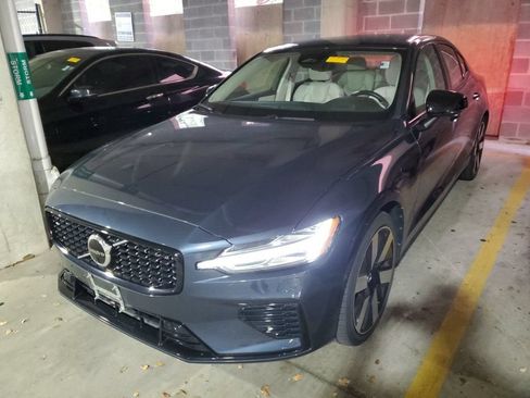 Used 2024 Volvo S60 T8 Plus w/ Climate Package AWD/4WD image 2