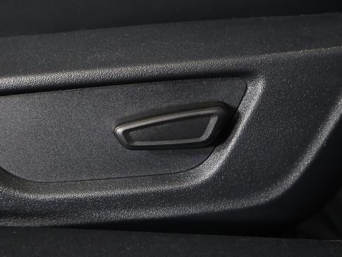 Used 2024 Ford Mustang GT Premium image 32