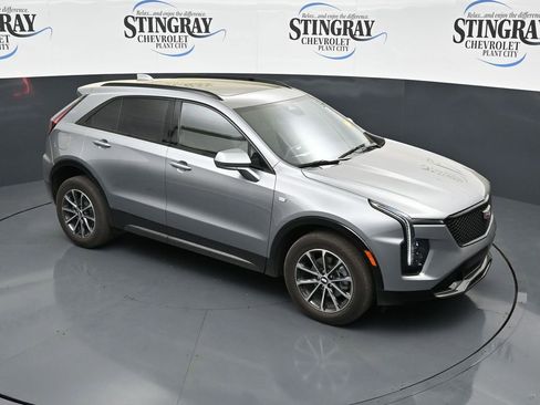 Used 2024 Cadillac XT4 Sport image 9