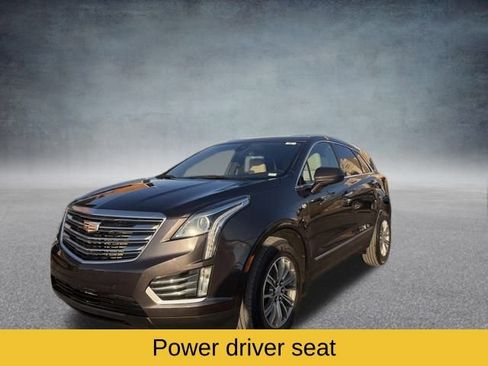 Used 2018 Cadillac XT5 Luxury w/ Driver Awareness Package image 14