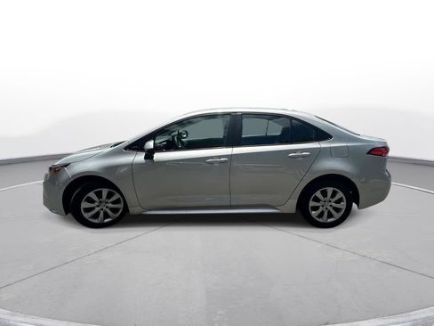 Used 2024 Toyota Corolla LE FWD image 9