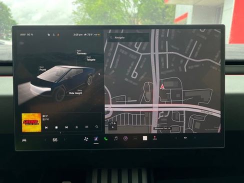 Used 2024 Tesla Cybertruck Cyberbeast AWD/4WD image 28