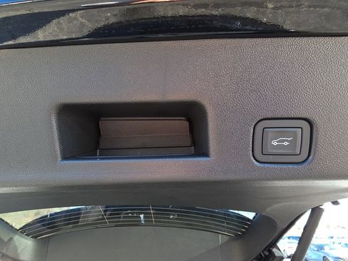 New 2026 Chevrolet Traverse RS w/ LPO, Floor Liner Package image 36