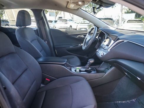 Used 2023 Chevrolet Malibu LS FWD image 15