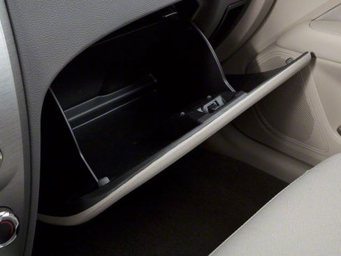 Used 2010 Ford Fusion SE FWD image 17