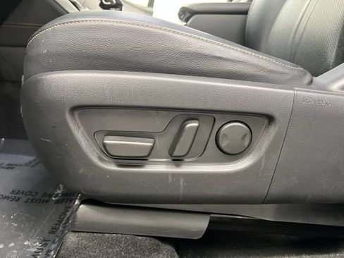 Used 2025 MAZDA CX-90 3.3 Turbo w/ Preferred Package AWD/4WD image 13