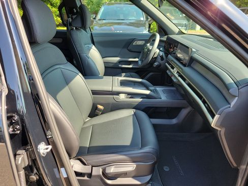 Used 2027 Kia Telluride S FWD image 7