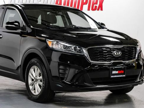 Used 2020 Kia Sorento L image 4