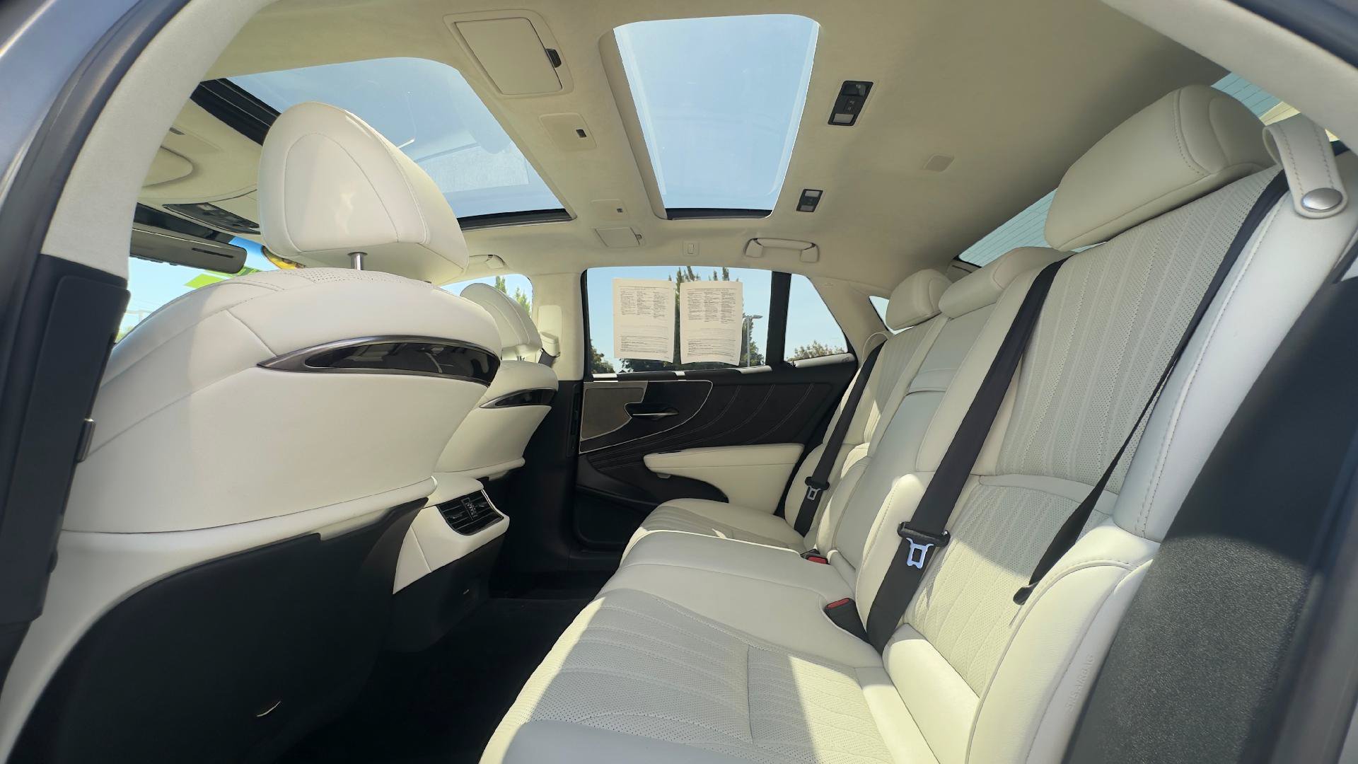 Used 2023 Lexus LS 500 w/ Interior Upgrade Package RWD image 5