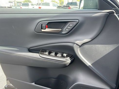 Certified 2025 Toyota Crown Limited image 29