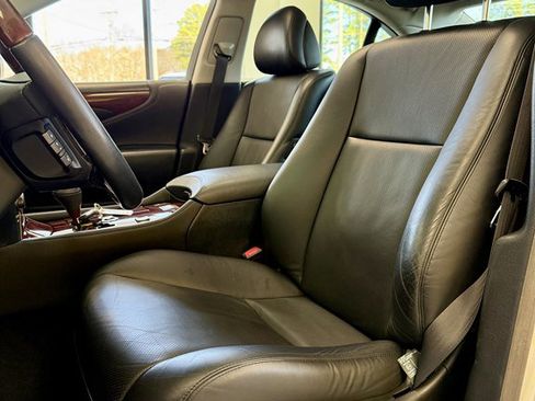 Used 2007 Lexus LS 460 image 14