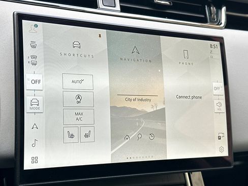 Used 2025 Land Rover Range Rover Evoque Dynamic SE image 21