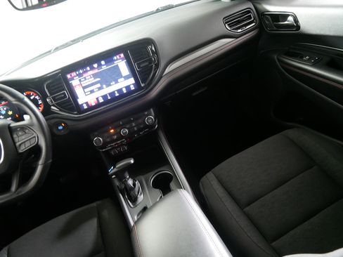 Used 2025 Dodge Durango GT AWD/4WD image 11