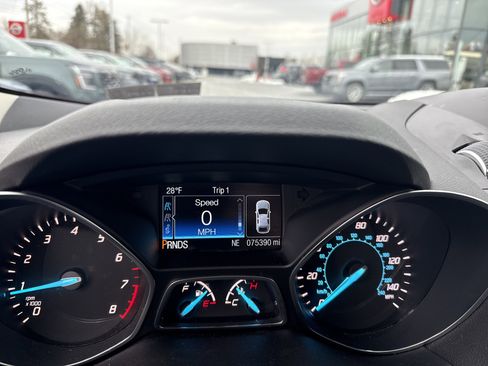 Used 2015 Ford Escape Titanium image 21