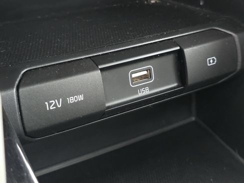 Used 2020 Kia Telluride S AWD/4WD image 9