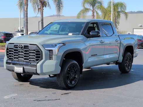Used 2025 Toyota Tundra Limited w/ TRD Off-Road Package AWD/4WD image 5