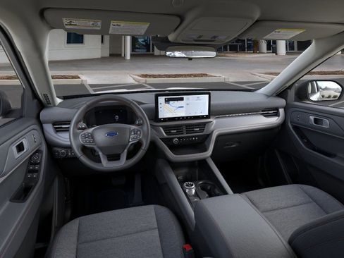 New 2026 Ford Explorer Active RWD image 9