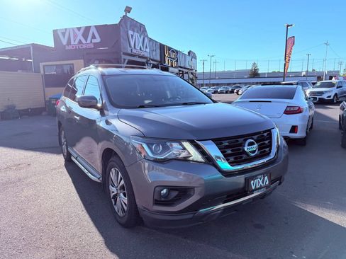 Used 2019 Nissan Pathfinder SV w/ Cargo Package FWD image 3