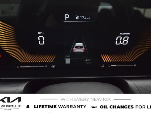 New 2025 Kia K4 LX image 18