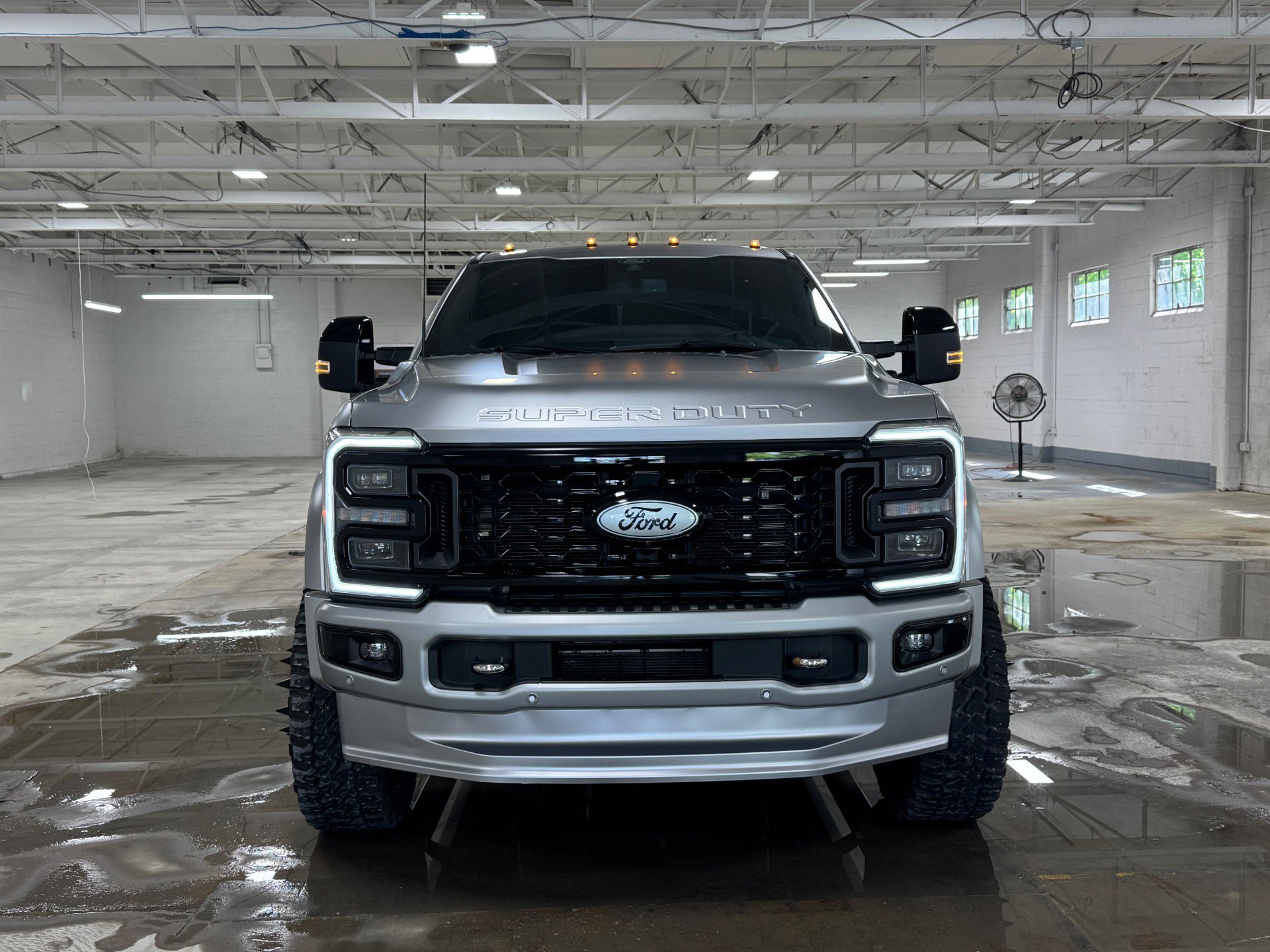 Used 2024 Ford F450 Platinum w/ Camper Package AWD/4WD image 11