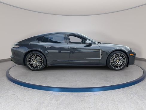 Used 2022 Porsche Panamera 4 E-Hybrid AWD/4WD image 5