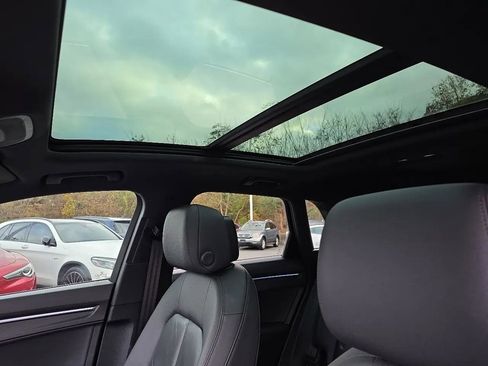 Used 2022 Audi Q3 2.0T Premium Plus image 23