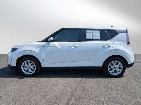 Used 2023 Kia Soul LX w/ Option Group 015 image 6