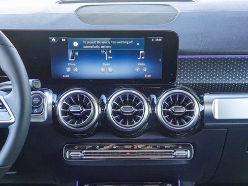 New 2026 Mercedes-Benz GLB 250 image 12